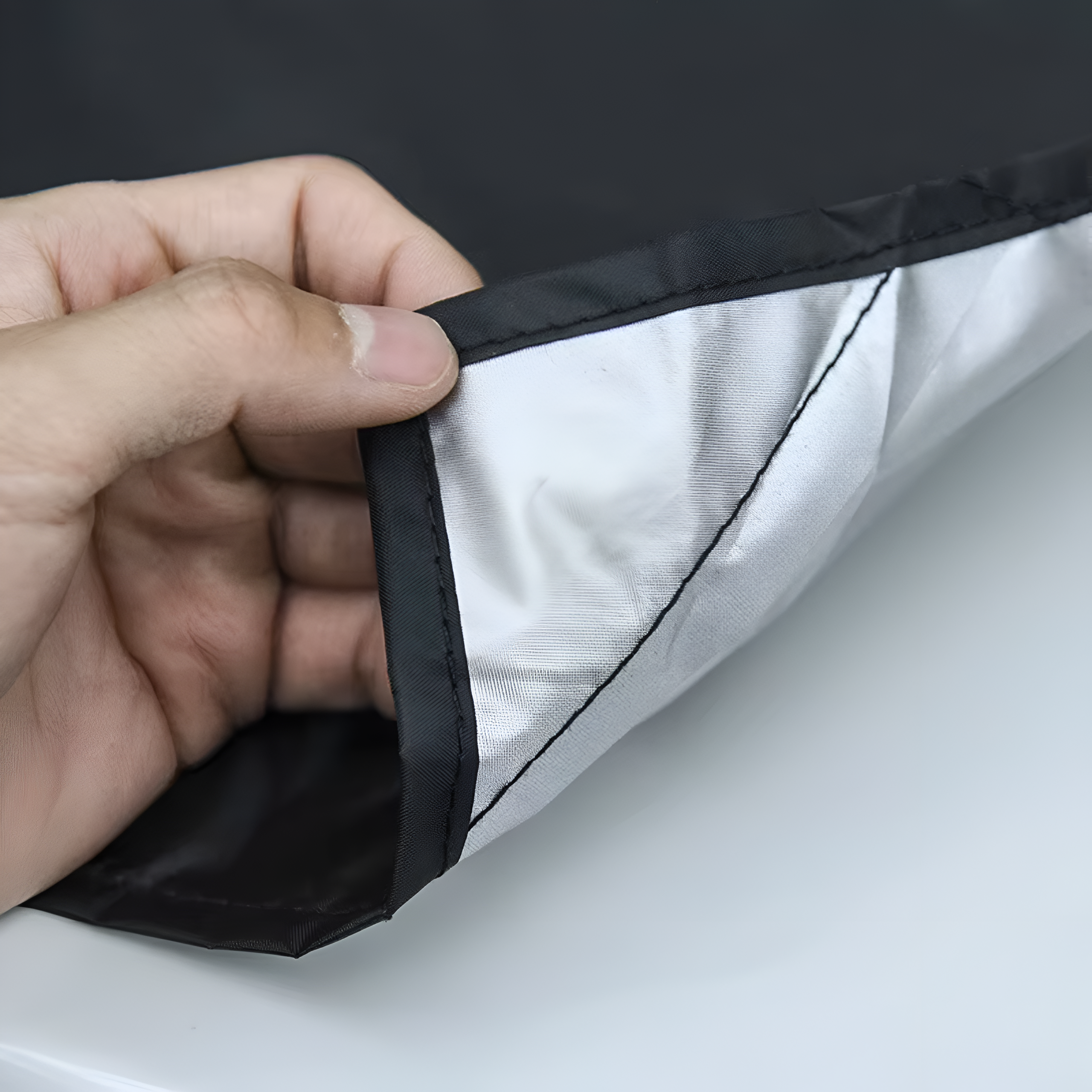MOTOMNI CARSHIELD Mata przeciwsłoneczna magnetyczna na przednią szybę - obrazek 7